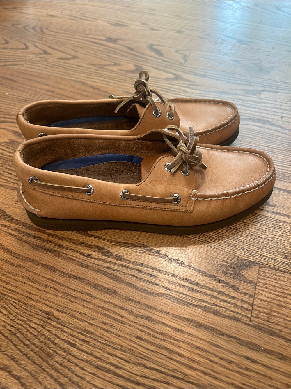 NWOT Sperry Light Brown Leather Boat Shoes with Laces